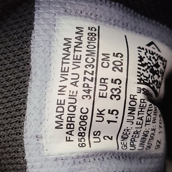 Converse Leather Junior Size 2 Sneakers Athletic - Picture 8 of 8